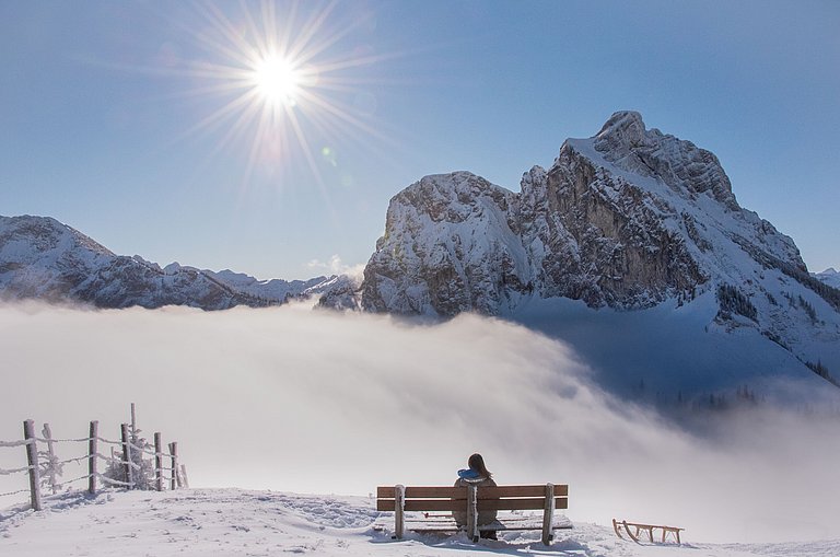 Winterzauber über dem Wolkenmeer mit Blick auf den Aggenstein Pfronten (Breitenberg)@Allgäu GmbH, Christian Greither Photography.jpg