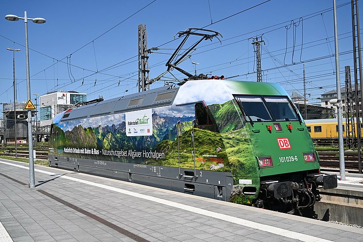 Fahrtziel Natur in die Allgäuer Hochalpen hat eine eigene Lok.