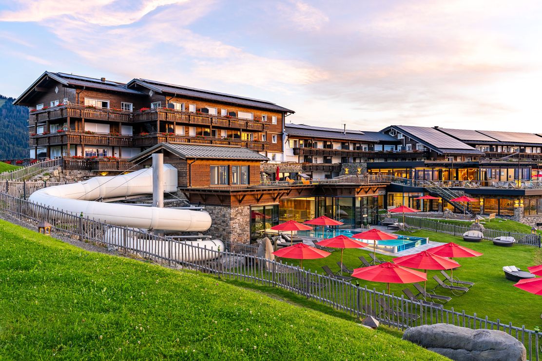 20230821_Hausansichten_Sommer_Web_1