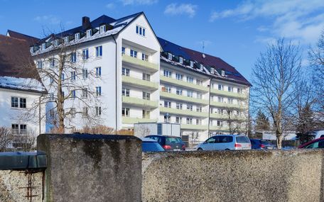 Filmlocation Regens Wagner Lautrach Außenansicht