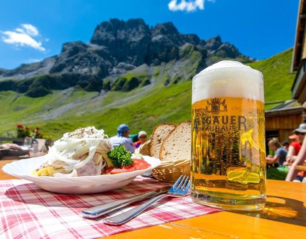 Allgäuer Brauhaus_Brotzeit auf dem Berg