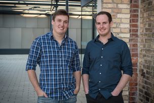 Die beiden Gründer Andreas Breher und Simon Cordella sind nach erfolgreichem Mechatronik Studium an der Hochschule Kempten mit ihrer Projektidee bei Allgäu Digital eingezogen. Ihre Projektidee verbindet das Allgäu mit dem technischen Fortschritt im Bereich des Smart-Farming.