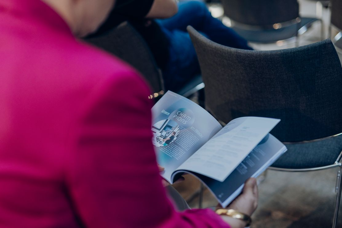 Standortbroschüre Aufgeschlagen