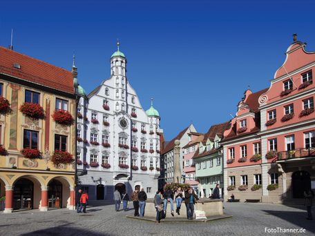 Filmlocation Memmingen, Marktplatz mit Rathaus