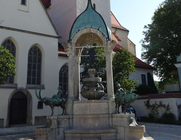 Kempten St.-Mang-Platz Brunnen